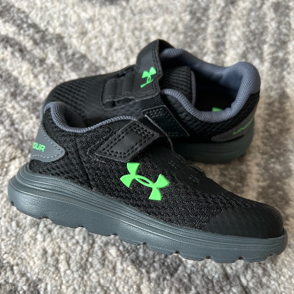 Under Armour Boys Tennis Shoes
